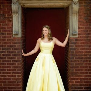 Sherri Hill ball gown Size 12